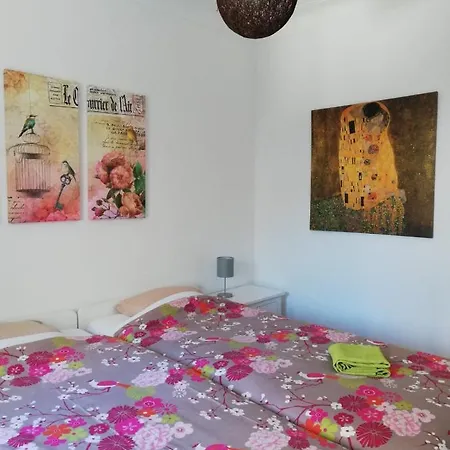 Bed&shower -self Check-in Guest house