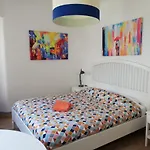 Pensión Bed&shower -self Check-in Moscavide