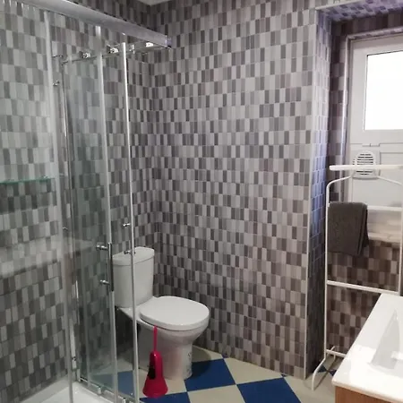 Bed&shower -self Check-in Гостевой дом Мошкавиди