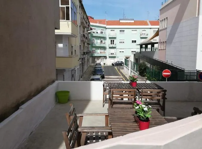 Pensionat Bed&shower -self Check-in Moscavide