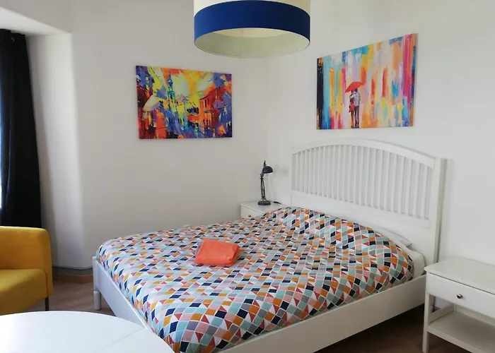 Πανσιόν Bed&shower -self Check-in Moscavide