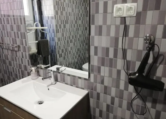 Pensionat Bed&shower -self Check-in Moscavide