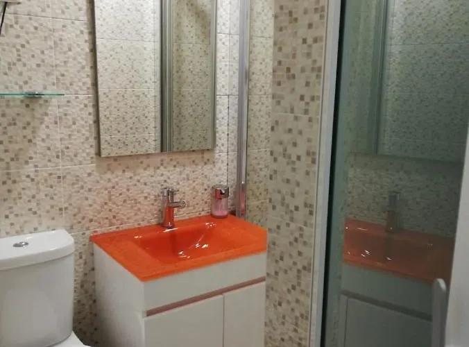 Bed&shower -self Check-in Moscavide
